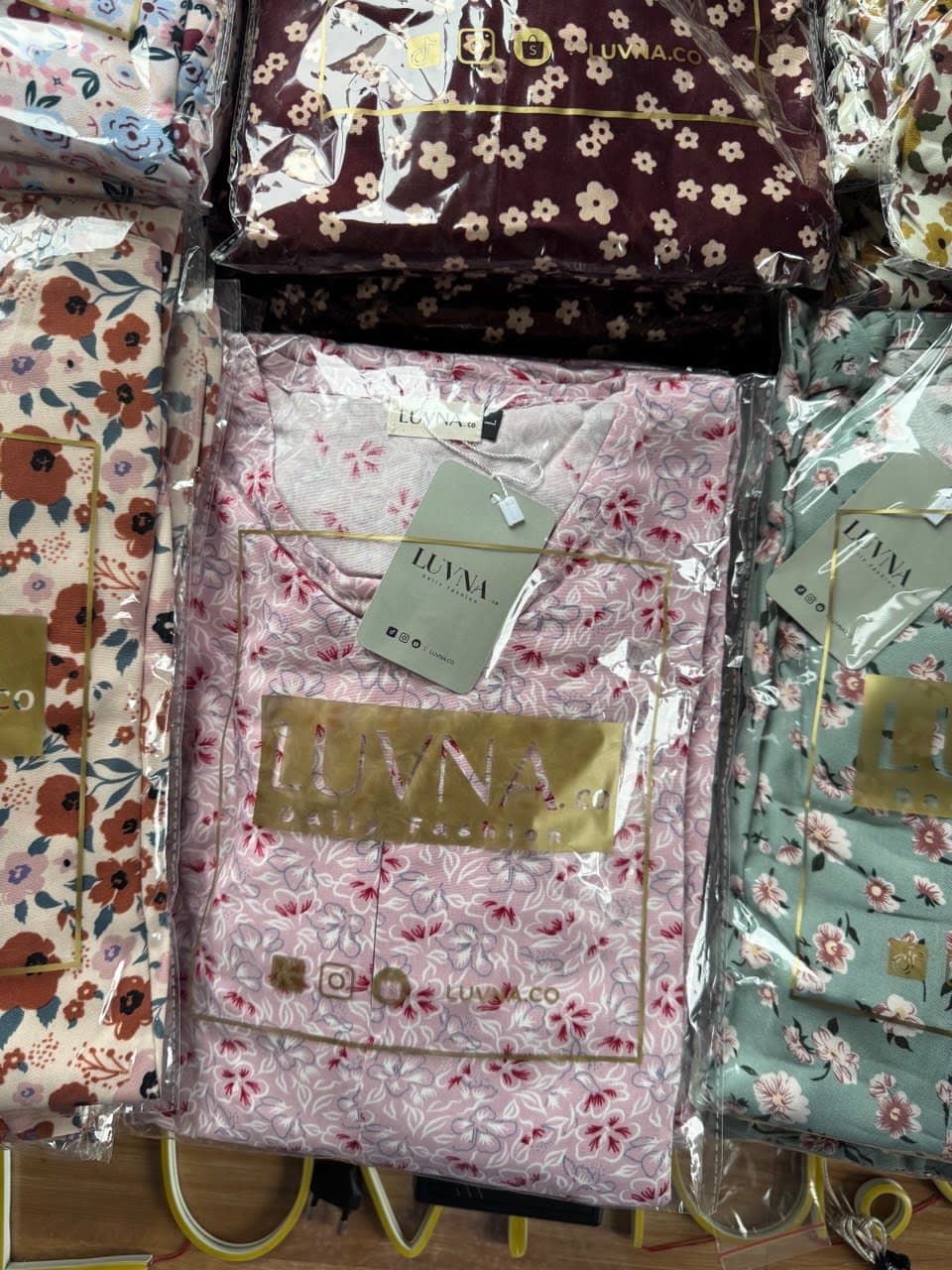 Cewek Bumi Starter Pack: Rumus Mix & Match Warna Earthy